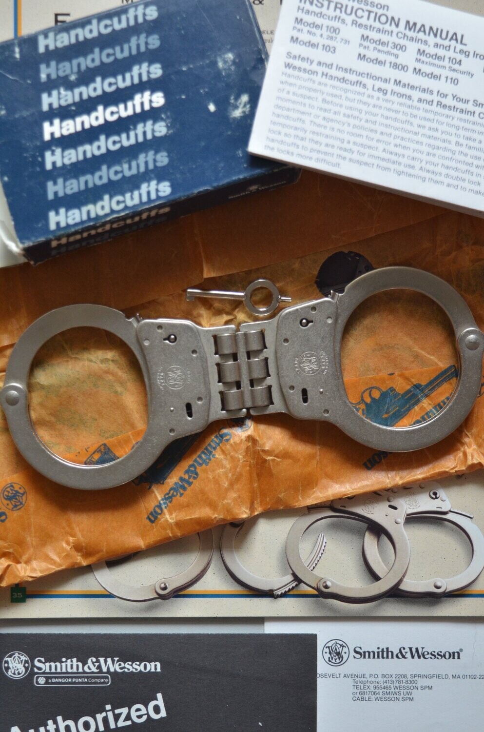 S&W	Handcuffs