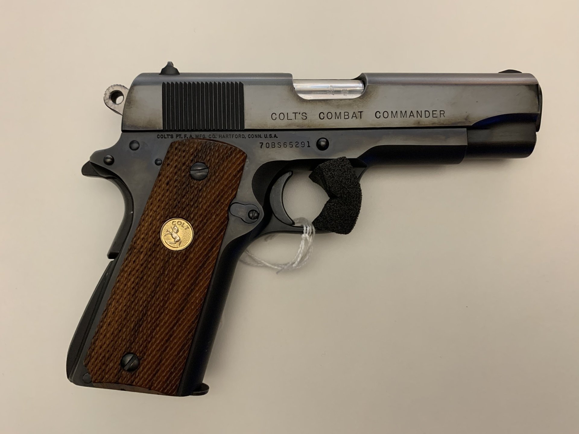 COLT	1911 COMBAT COMMANDER		9 MM