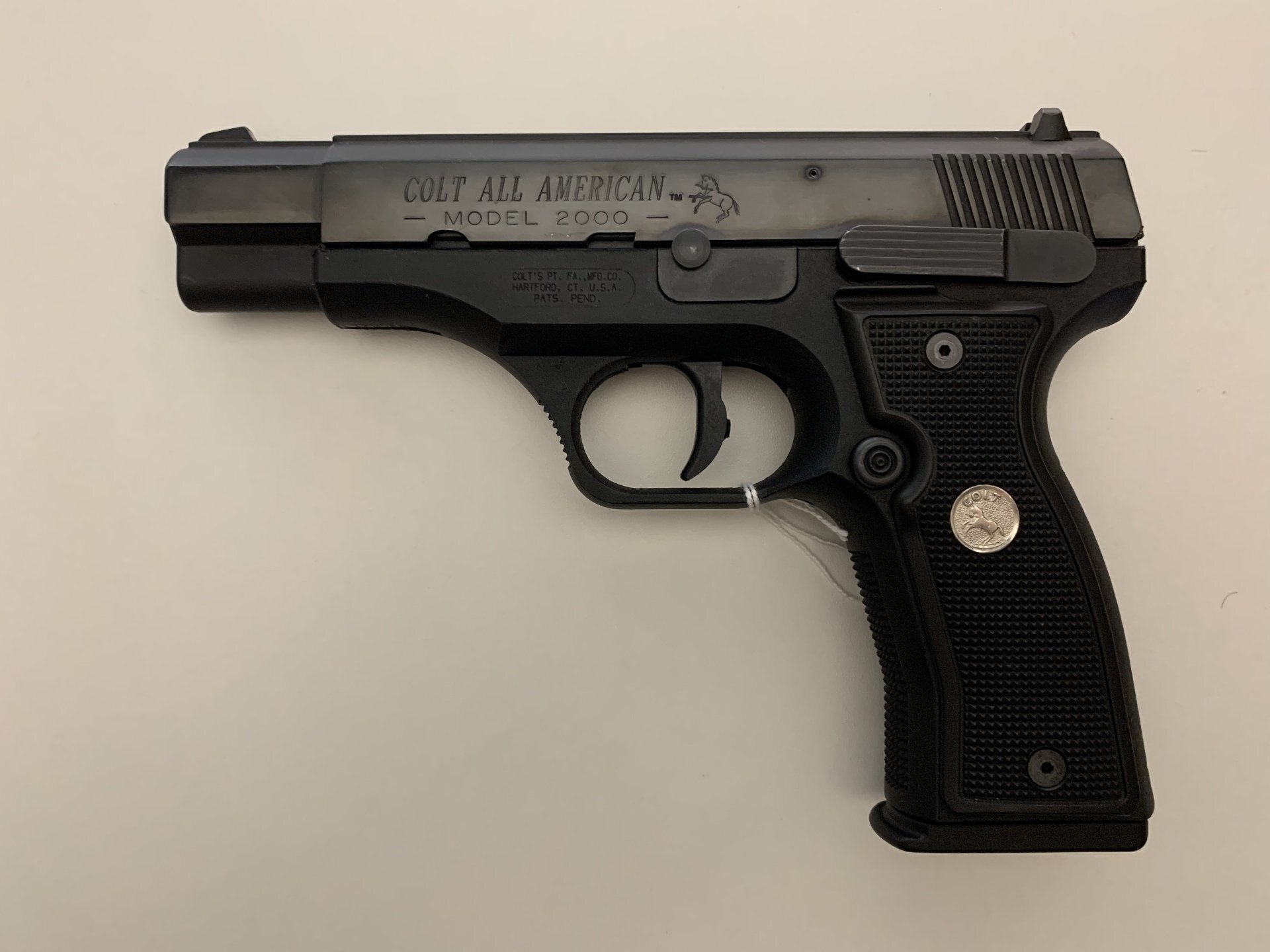 COLT	ALL AMERICAN		9 MM