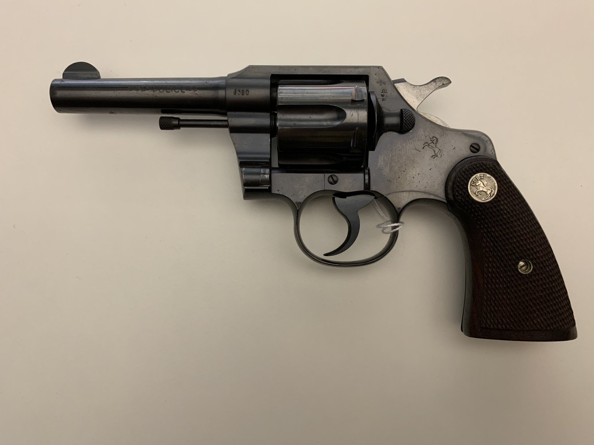 COLT 	OFFICIAL POLICE PRE WAR 		38 SPL