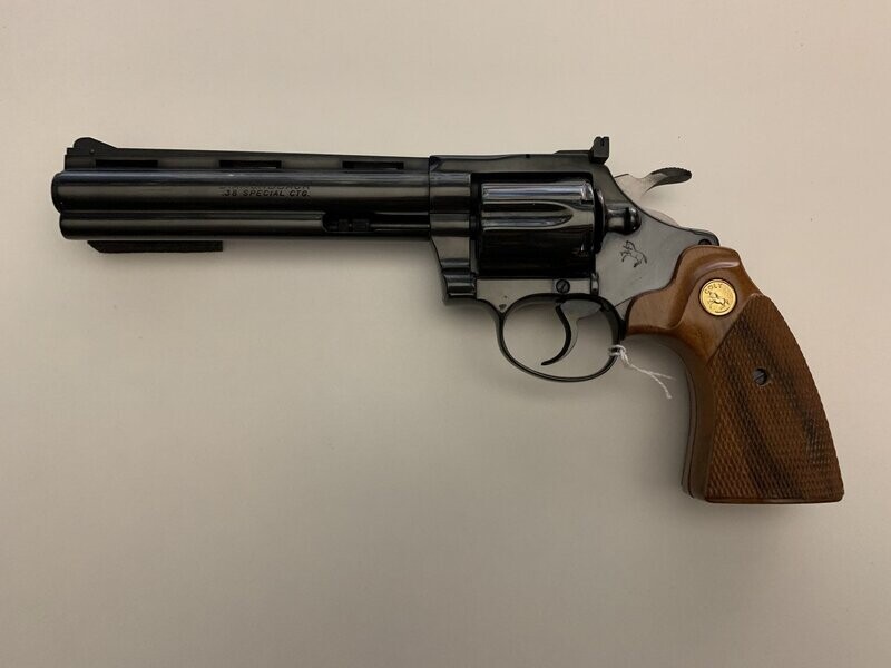 COLT	DIAMONDBACK		38 SPL