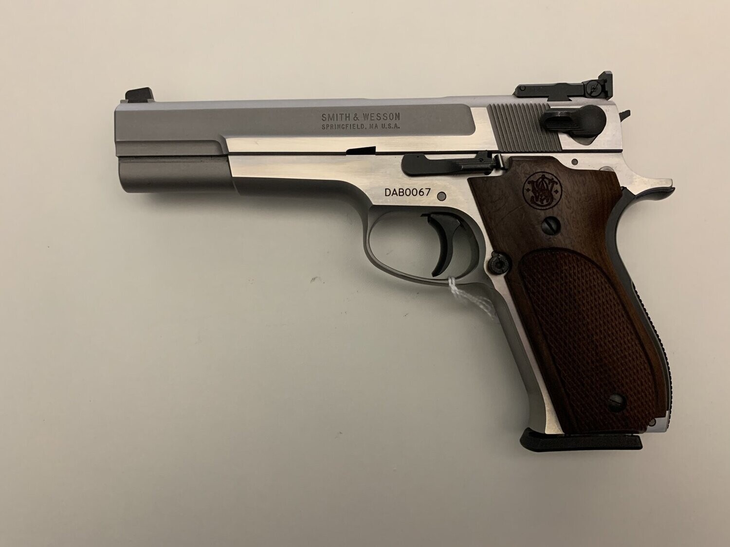 S&W	952-2 PERFORMANCE CENTER	9 MM