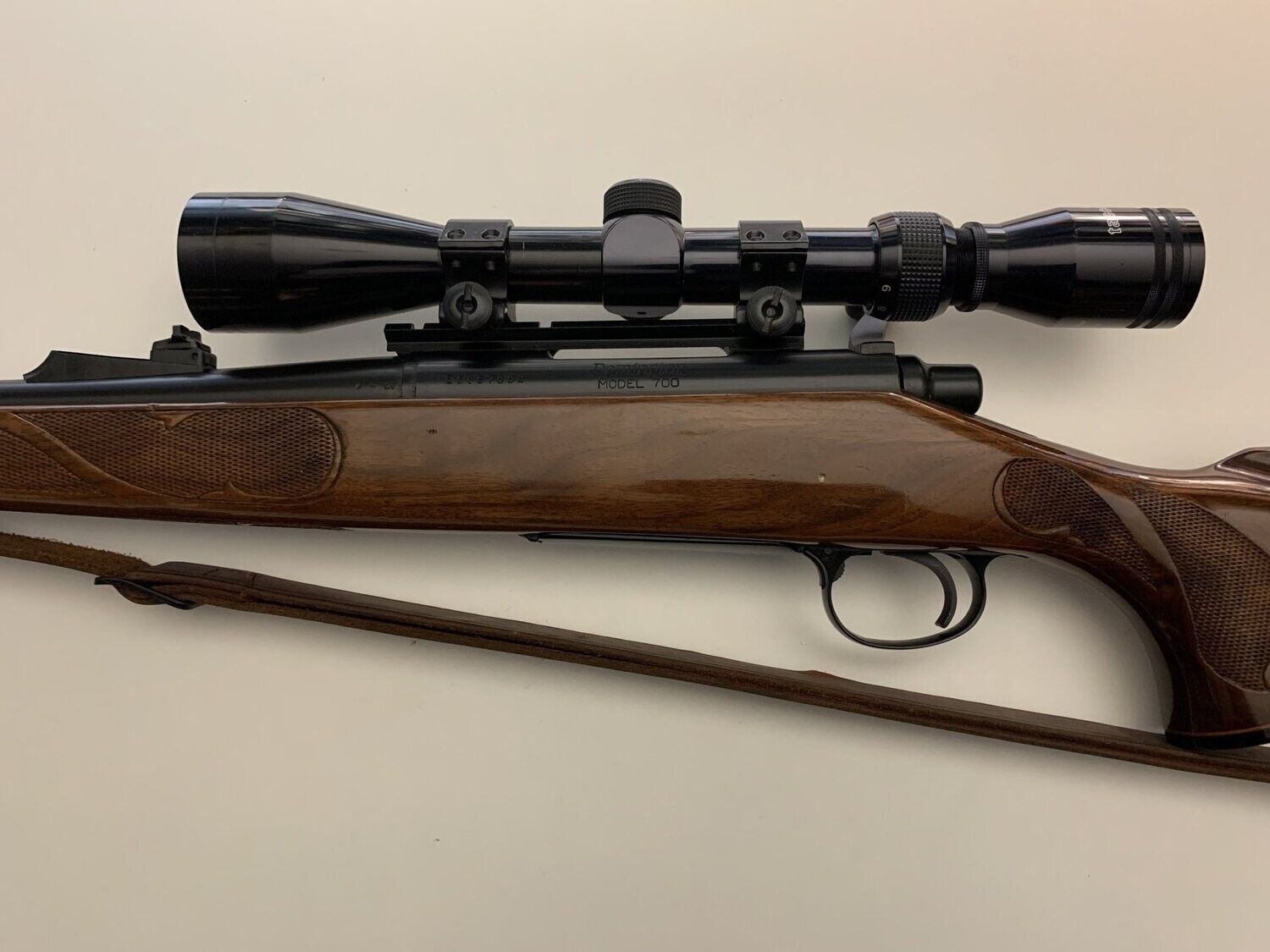 REMINGTON 	MODEL 700 SA BDL	243 WIN
