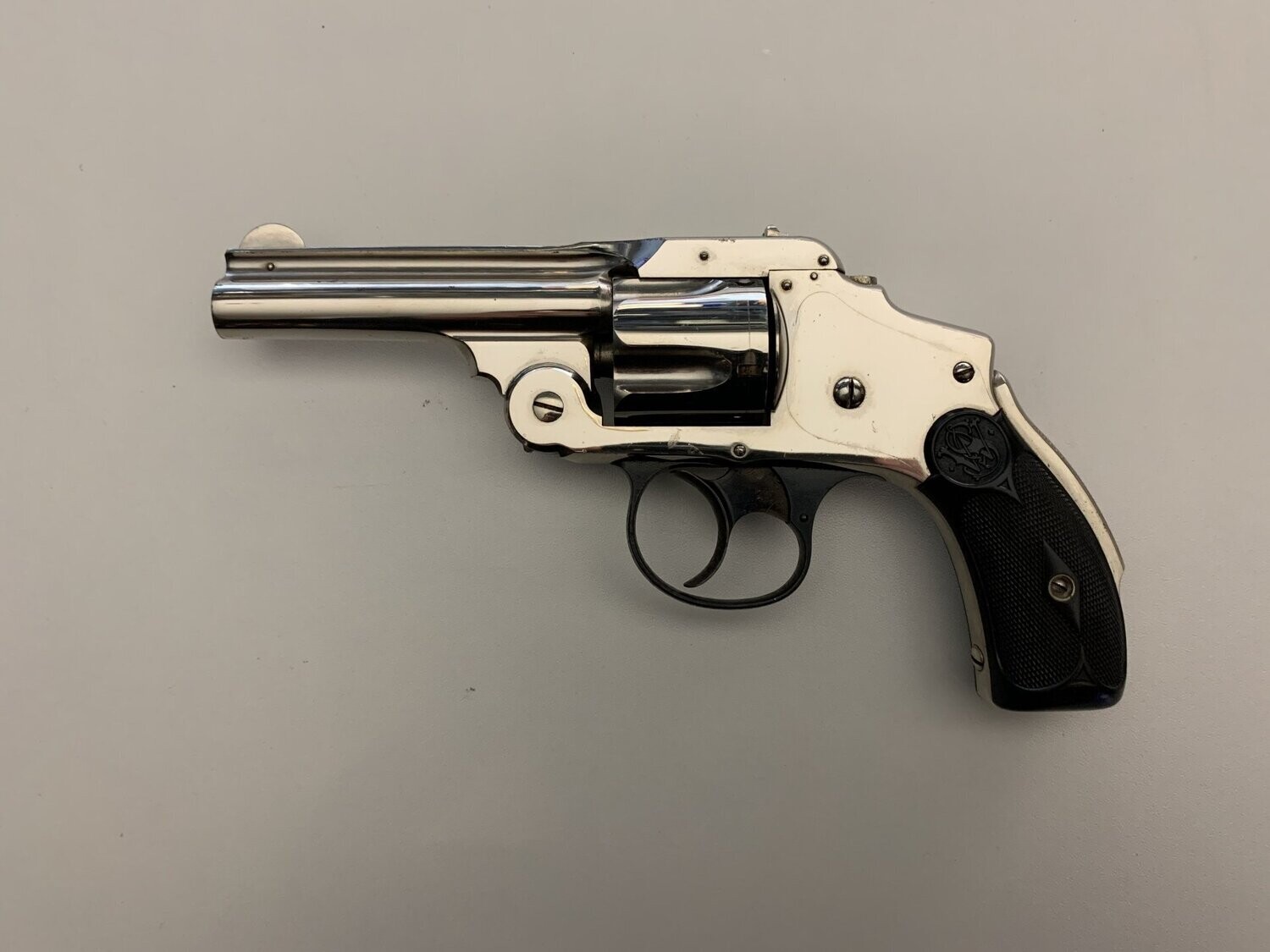 S&W	38	SAFETY HAMMERLESS 2nd	38 S&W