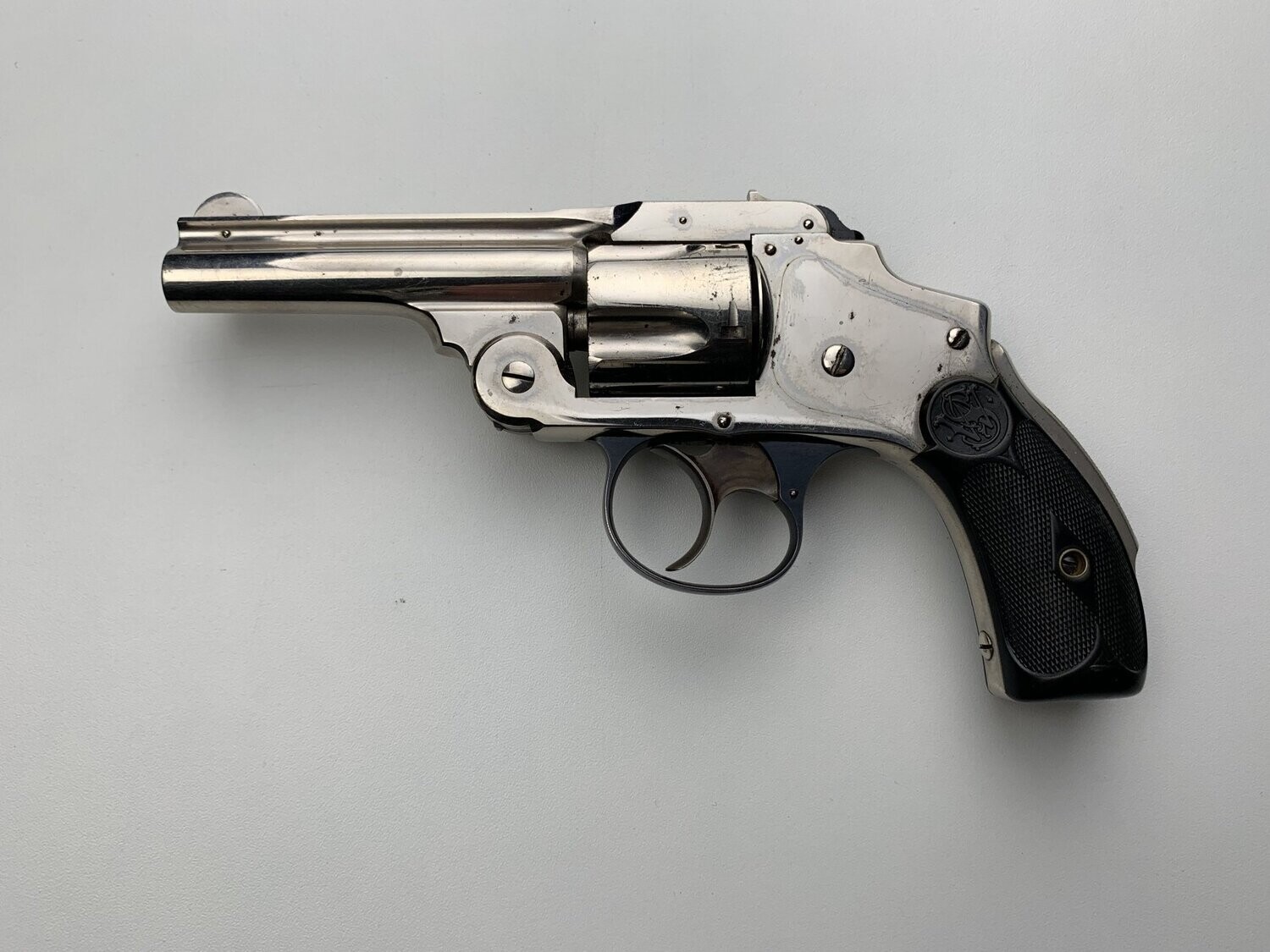 S&W	38	SAFETY HAMMERLESS		3 RD	38 S&W