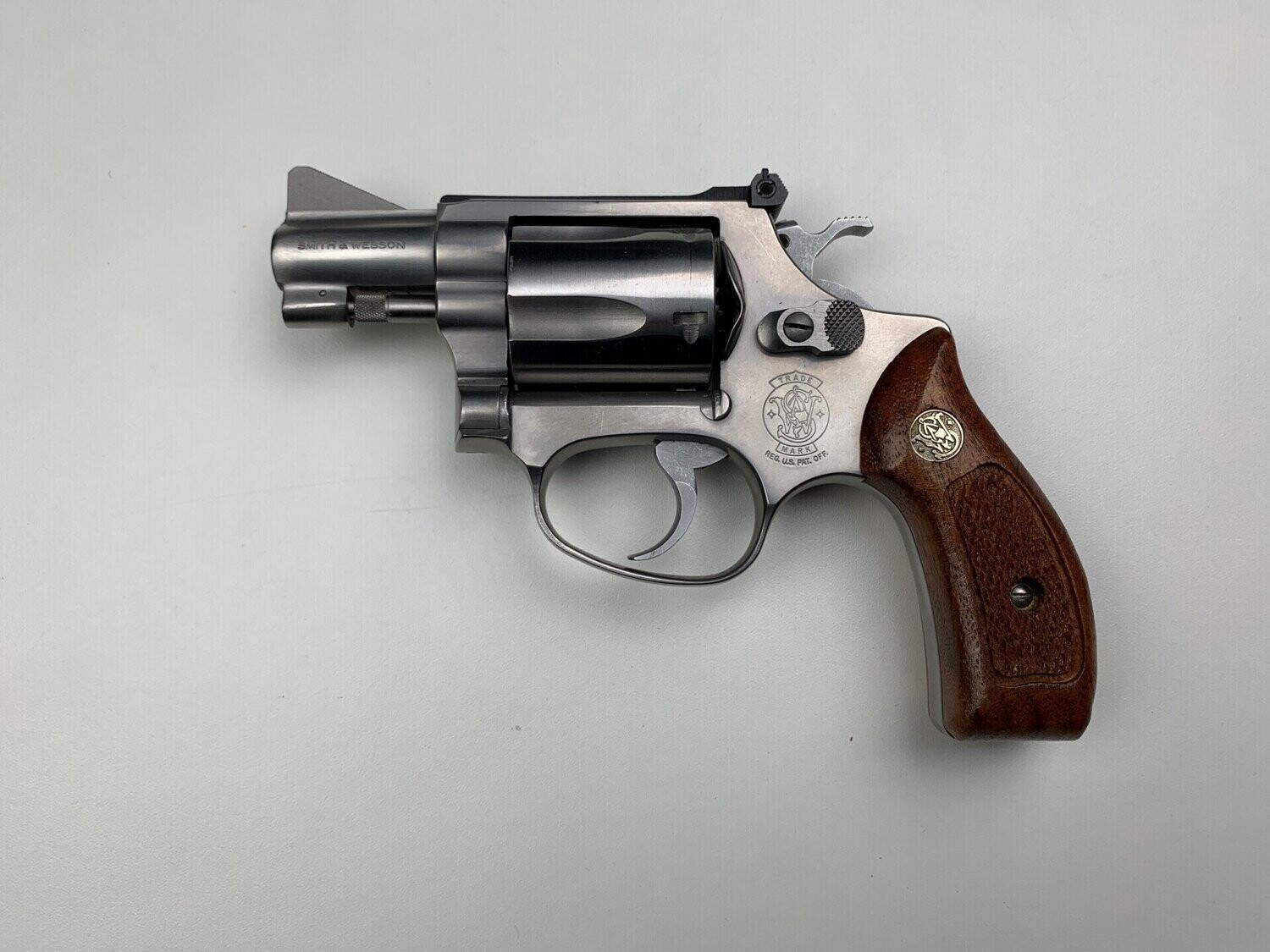 S&W	60	1	CHIEFS SPECIAL STAINLESS TARGET	J	38 SPL