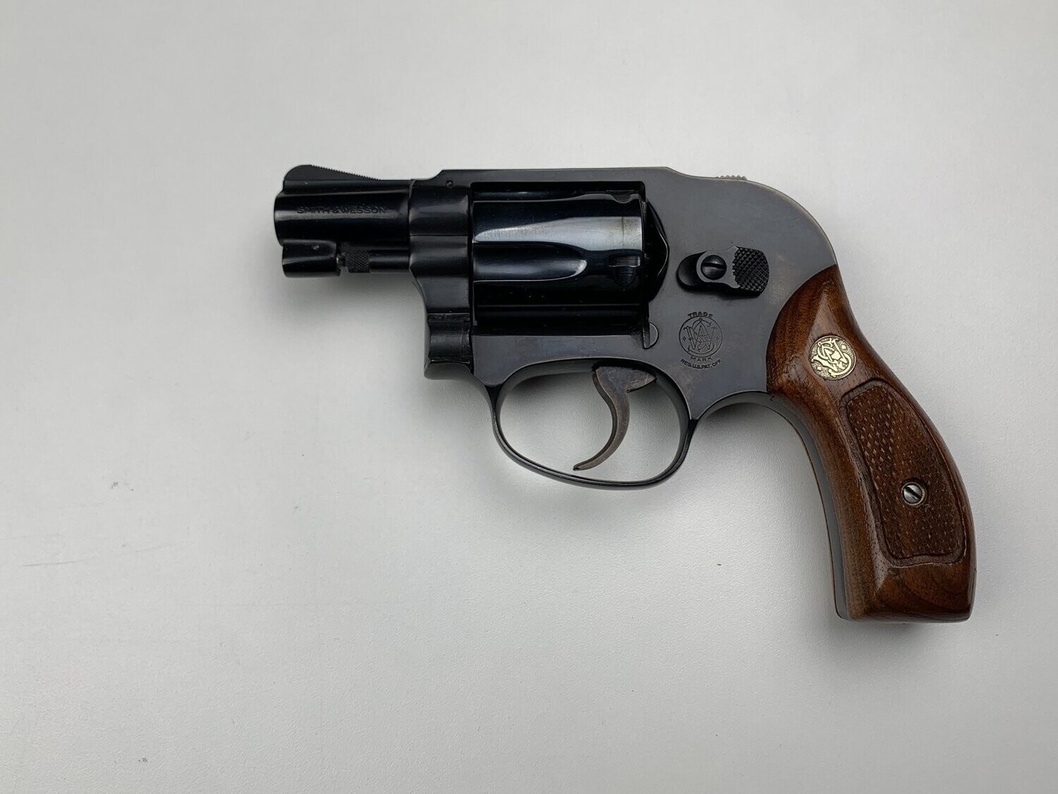 S&W	49		BODYGUARD	J  	38 SPL