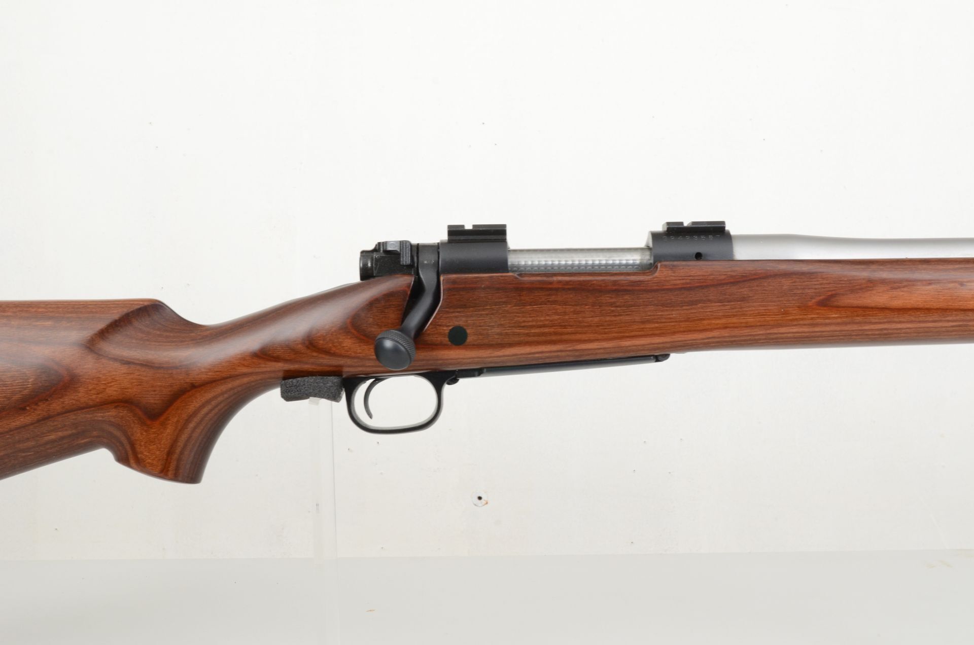 WINCHESTER	70	VARMINT TARGET RIFLE 	LAMINATED STOCK / SCOPE MOUNT  / NO FRONT SIGHT