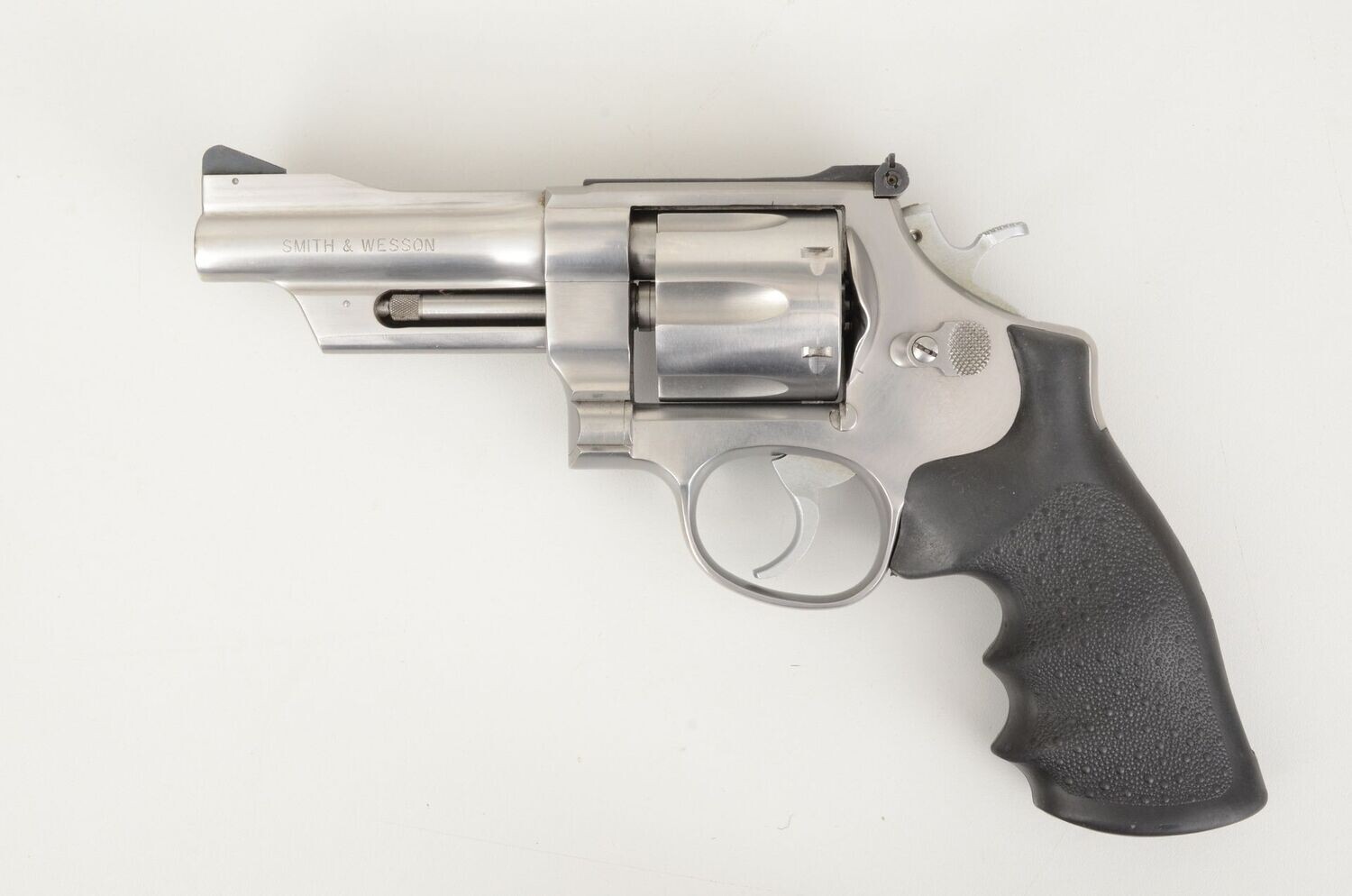S&W	624	SQUARE BUT HOGUE MONOGRIP	44 S&W SPECIAL