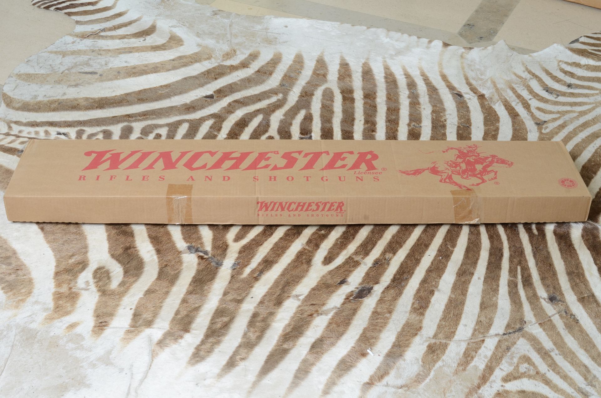 Original Rifle Box	Mod 94 - Carbine  30-30 Centennial ( 1/100 Nr 57 )