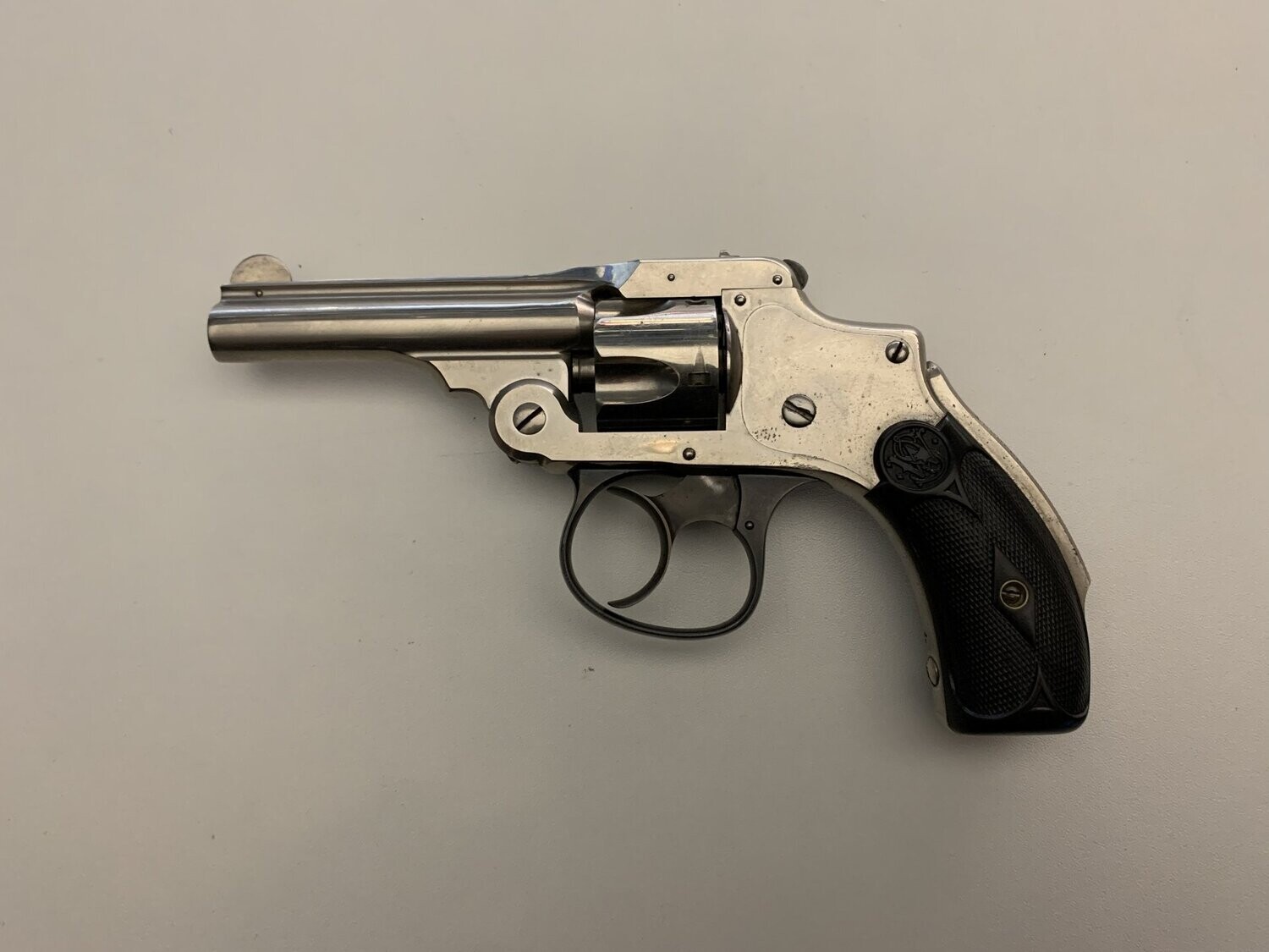 S&W	32	SAFETY HAMMERLESS 1st	32 S&W