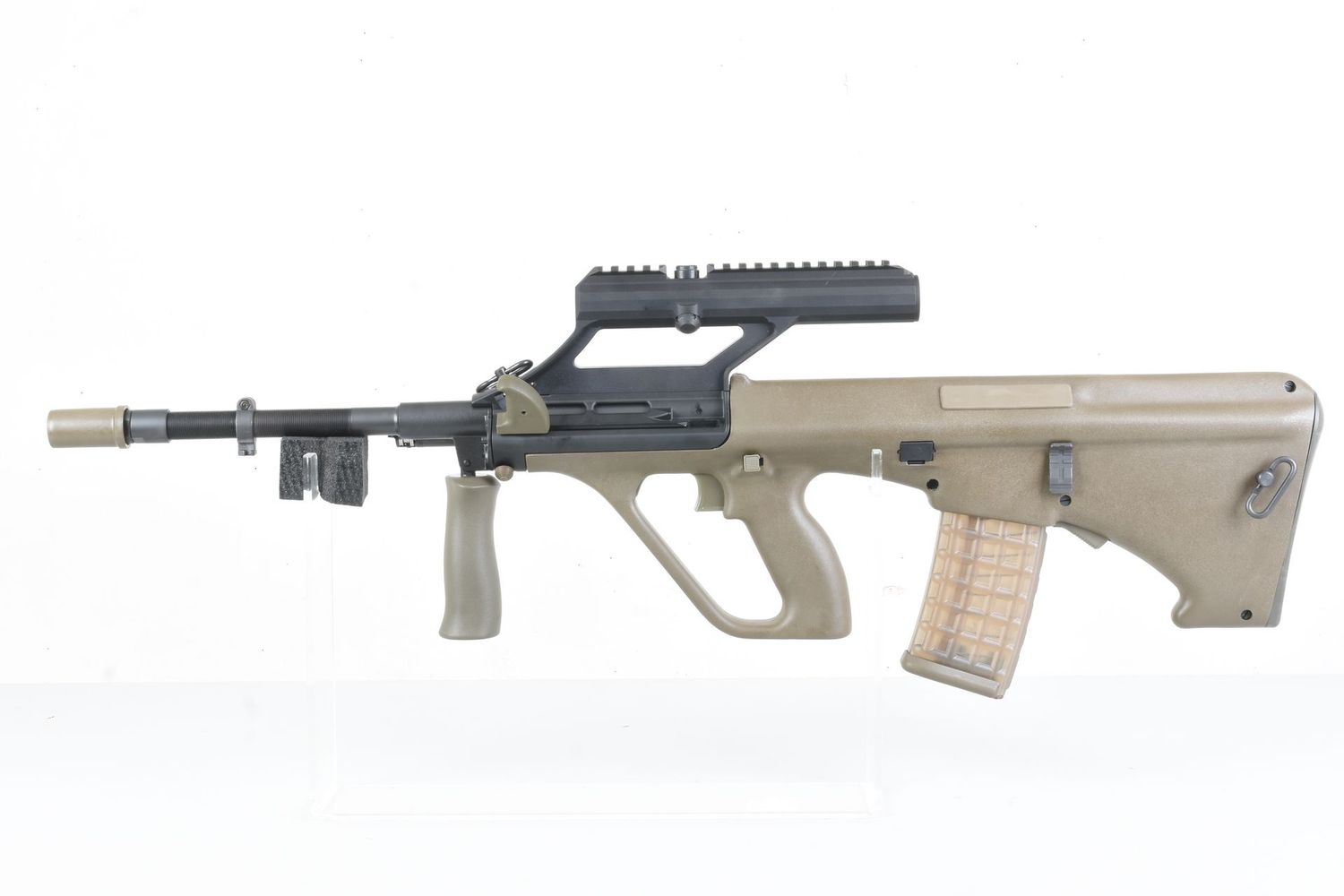 Steyr AUG A3  9
