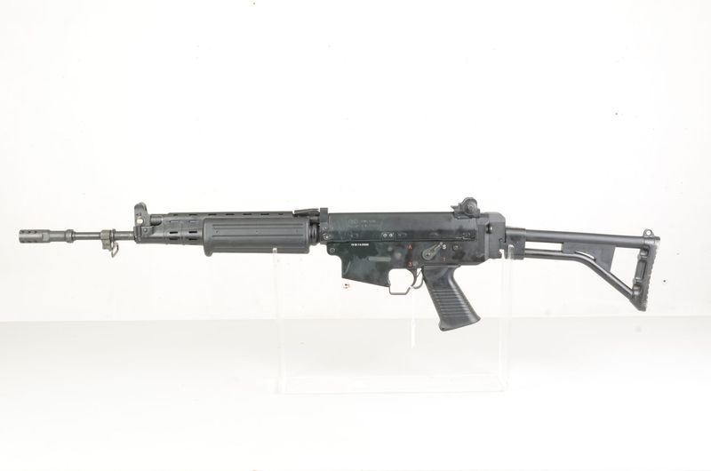 FN HERSTAL FNC ( cold weather version ) 5.56 assault rifle