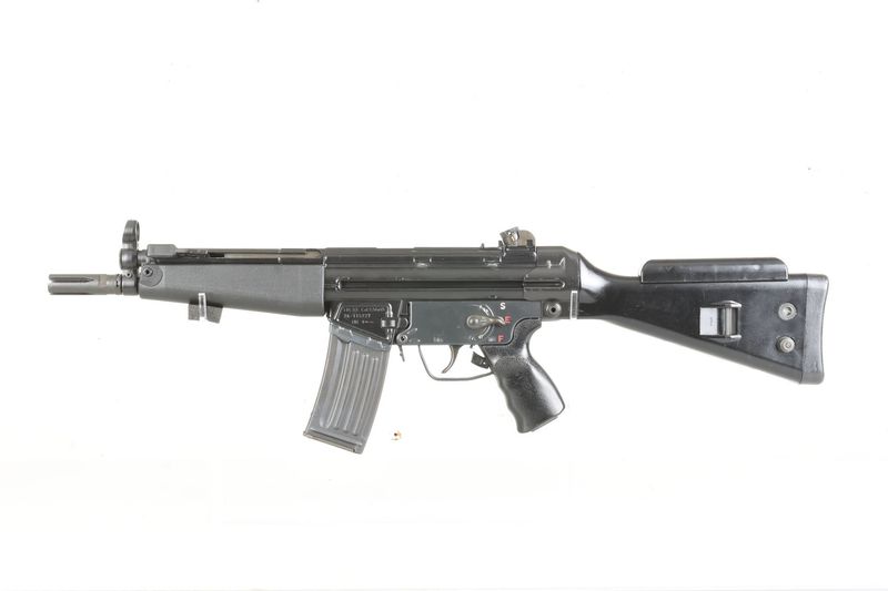 HECKLER & KOCH	MODEL 53	5,56X45