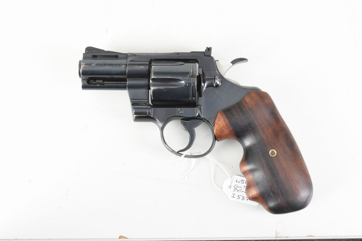 COLT PYTHON 2.5" BBL 357 MAG