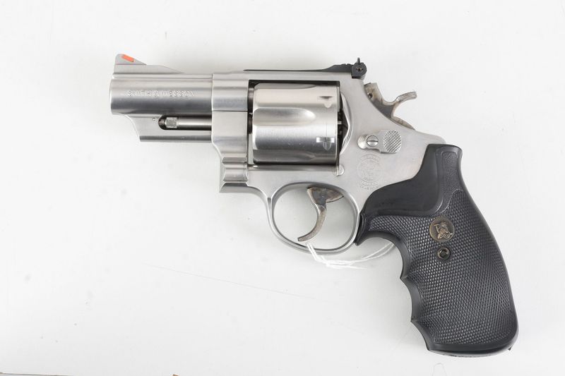 SMITH & WESSON 629-4 44 MAG SMITH & WESSON 629-4 44 MAG