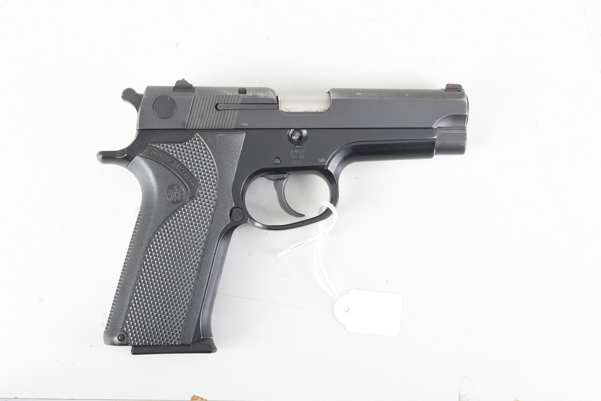 SMITH & WESSON	915  9x19MM 3RD GEN LOW BUDGET PISTOL