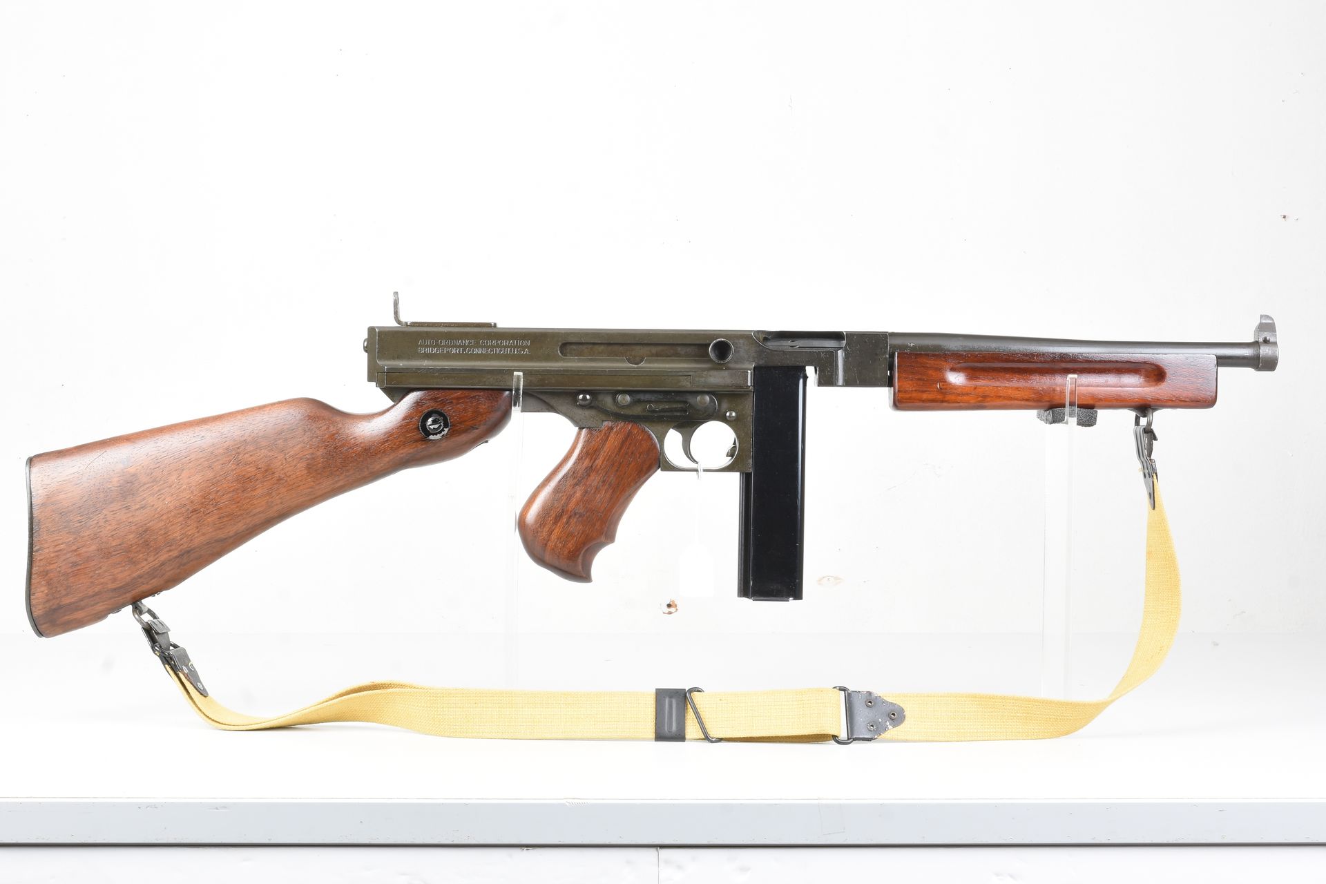 AUTO ORDNANCE	M1	45 ACP - transition SMG