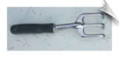 3-prong hand cultivator