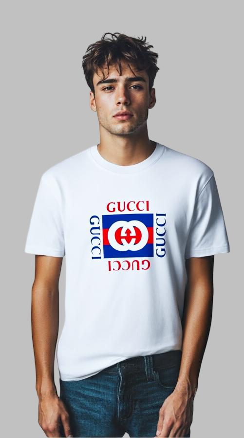 Gucci Logo Print T shirt