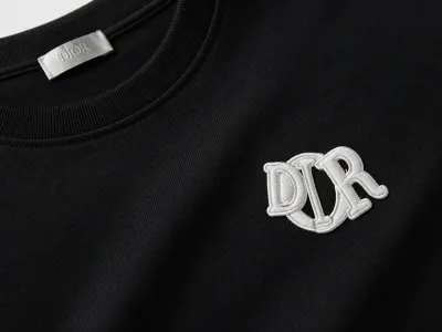 Dior small logo black t shirt men logo close up premium fabric embroidery detail