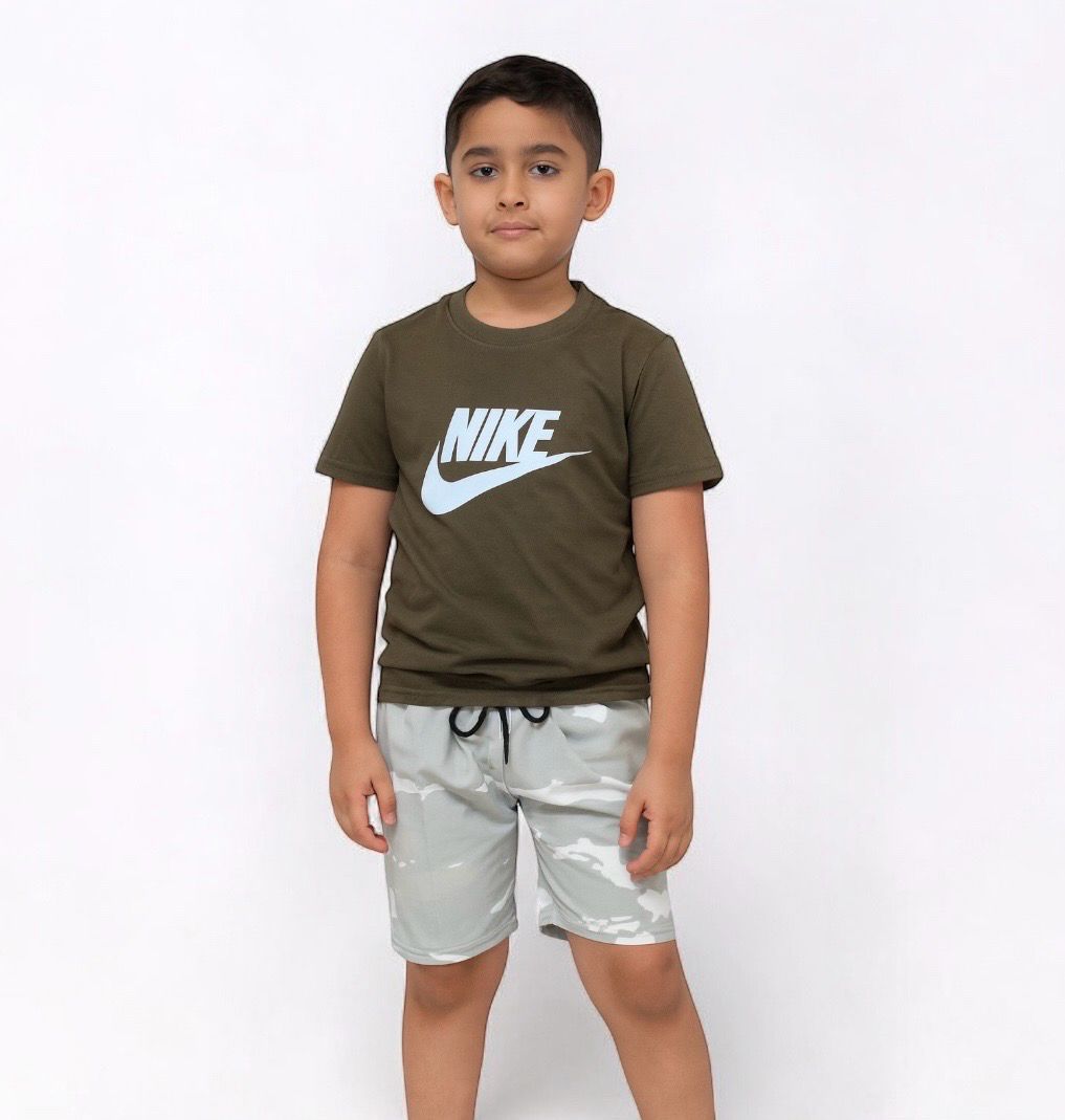 طقم اولاد روعة من شورت وقميص