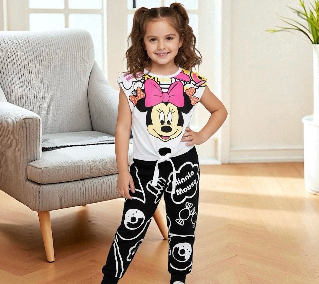 طقم بنات رووعة من قطعتين ماركة