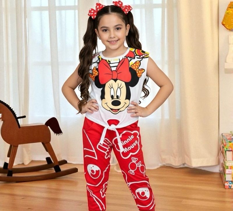 طقم بنات رووعة من قطعتين ماركة