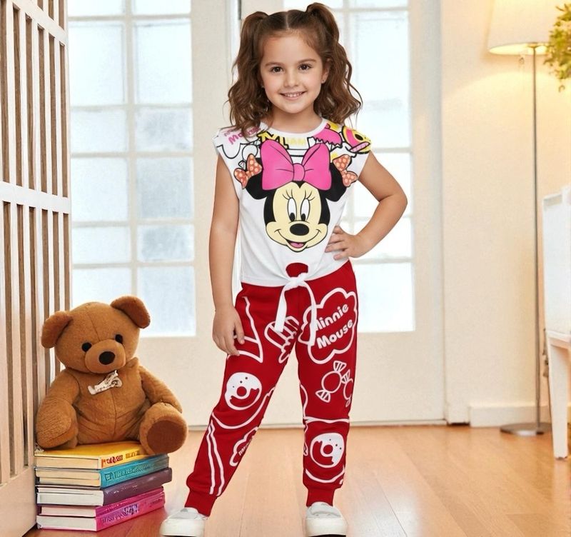 طقم بنات رووعة من قطعتين ماركة