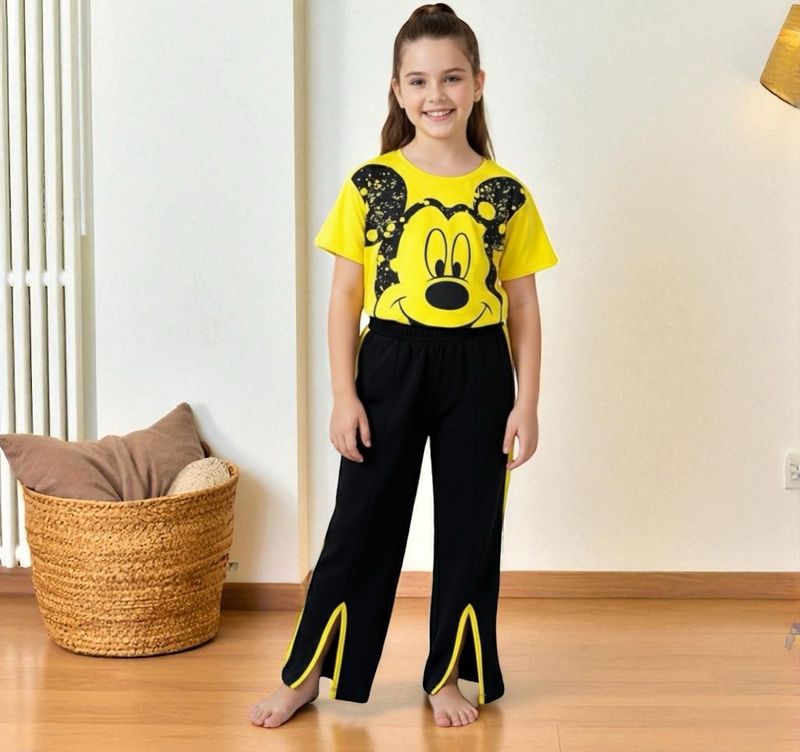 طقم بنات روعة من قطعتين  بنطلون وقميص روعة