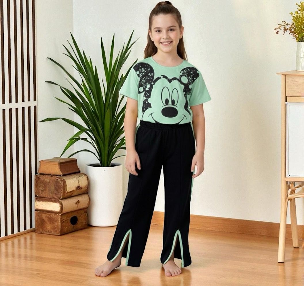 طقم بنات روعة من قطعتين  بنطلون وقميص روعة