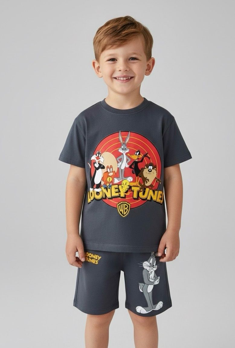 طقم من قطعتين شوت وقميص