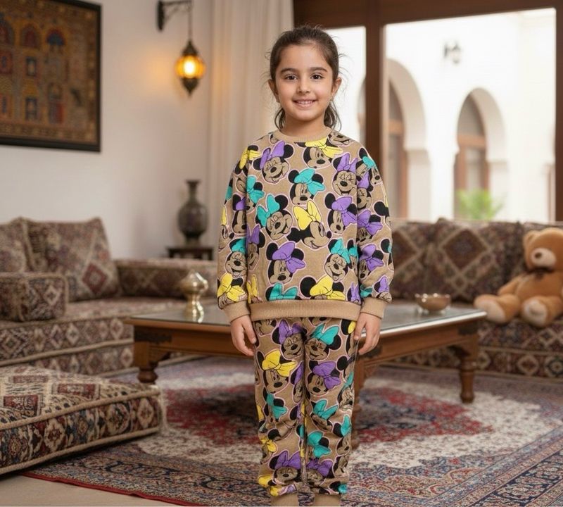 طقم بنات شتوي روعة من قطعتين بنطلون وقميص