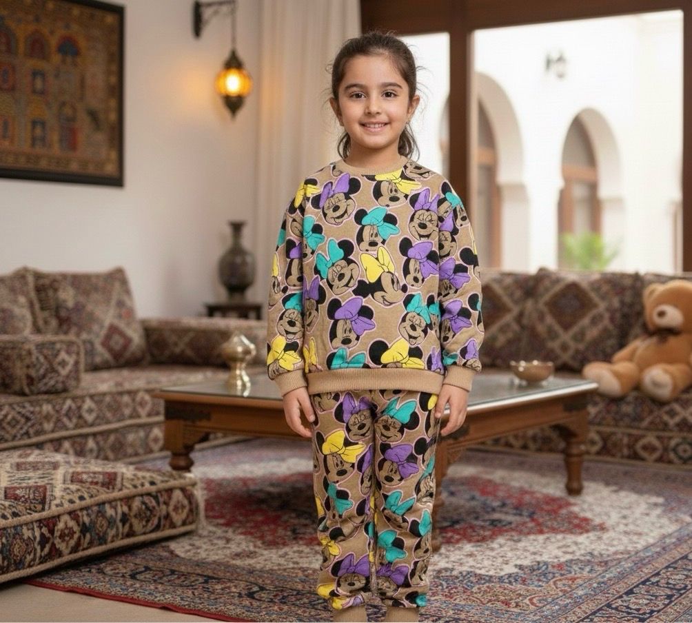 طقم بنات شتوي روعة من قطعتين بنطلون وقميص