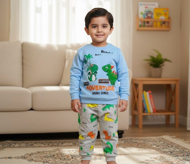 ملابس أطفال أشهر شتوية روعة