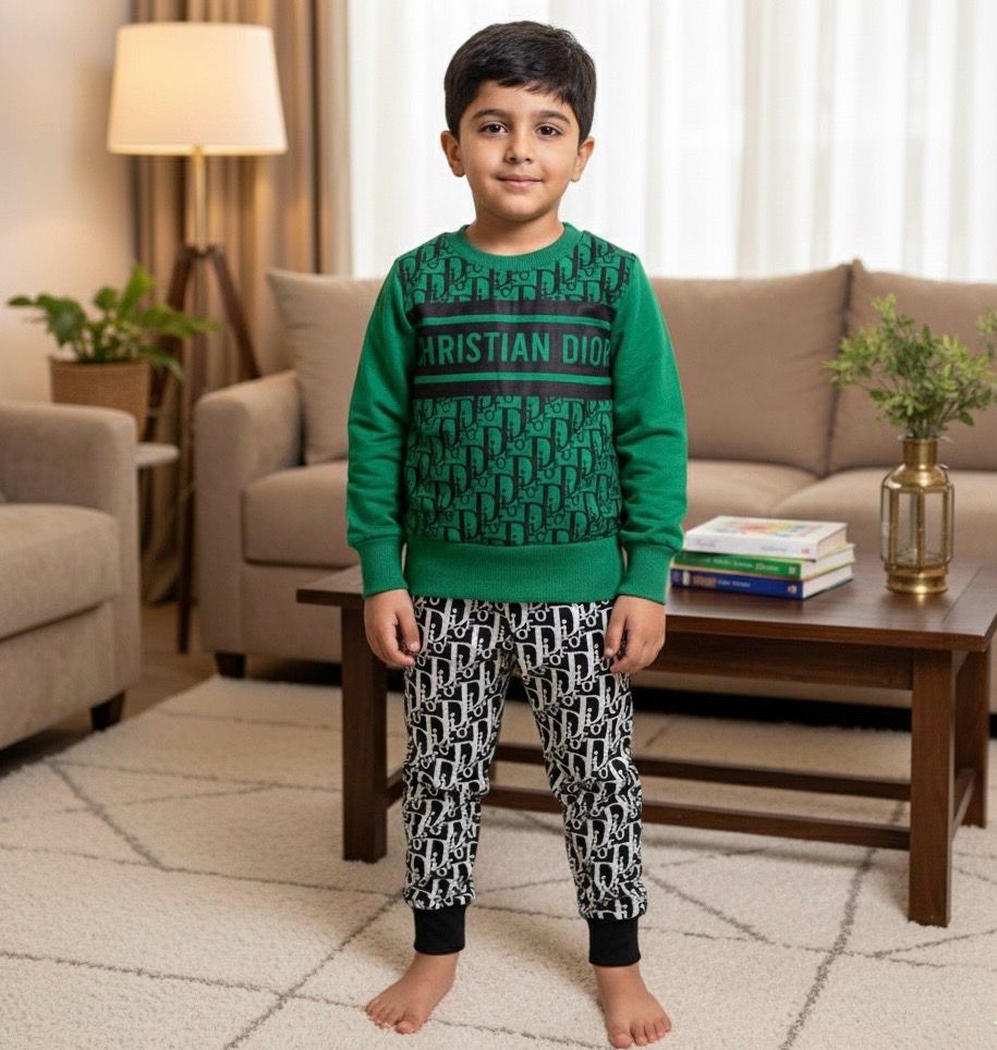 طقم أولاد شتوي روعة من قطعتين