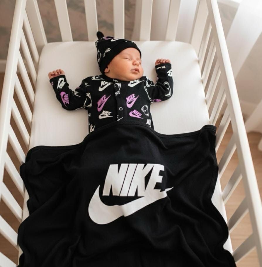 طقم حديثي الولادة من عدة قطع