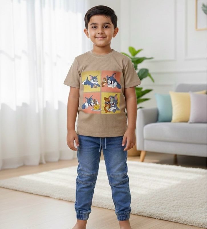 طقم اولاد شورت وبنطلون جيز وكاب اختياري