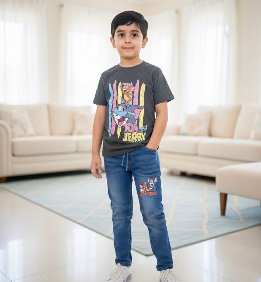 طقم اولاد شورت وبنطلون جيز وكاب اختياري