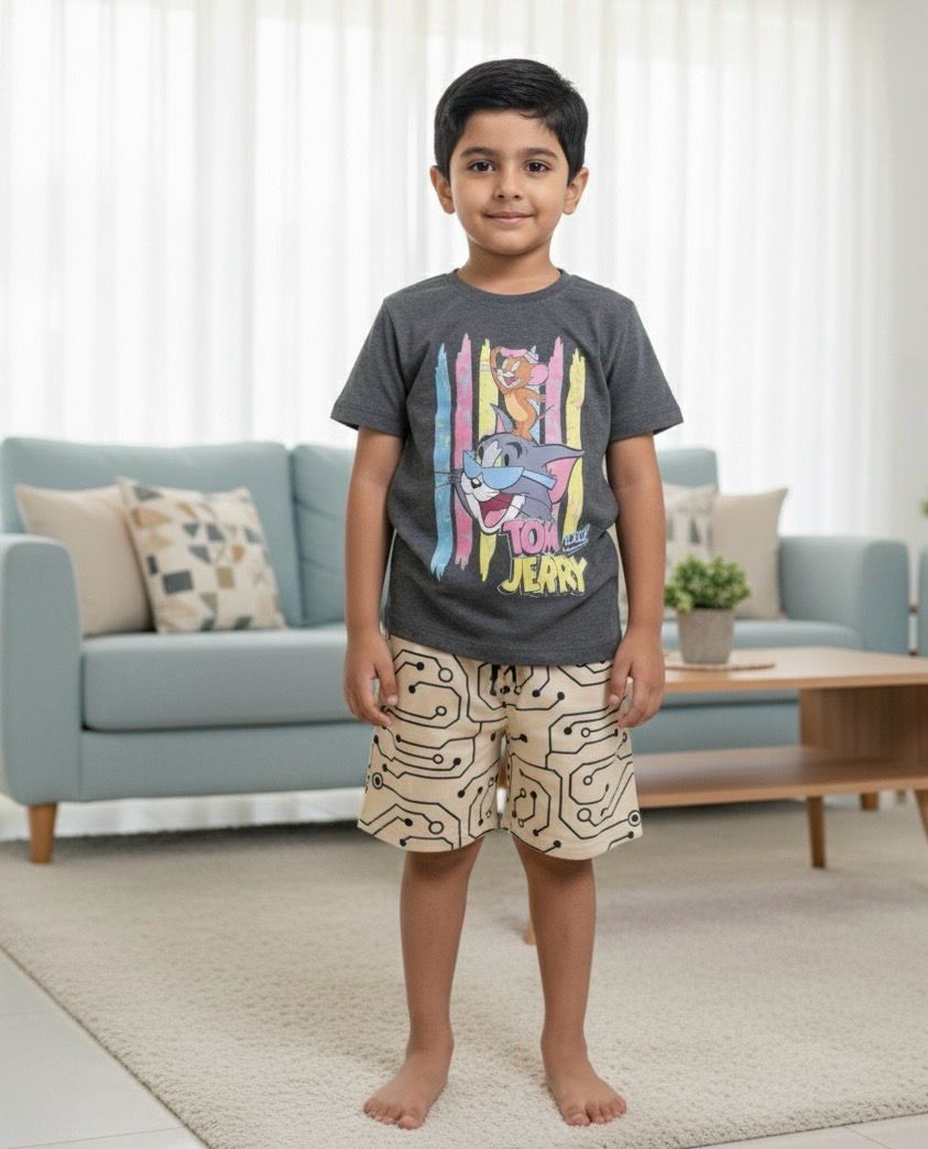 طقم اولاد روعة من شورت وقميص