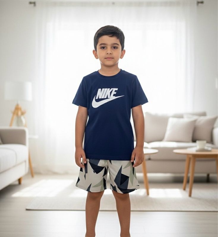 طقم اولاد جميل من قطعتين شوت وقميص