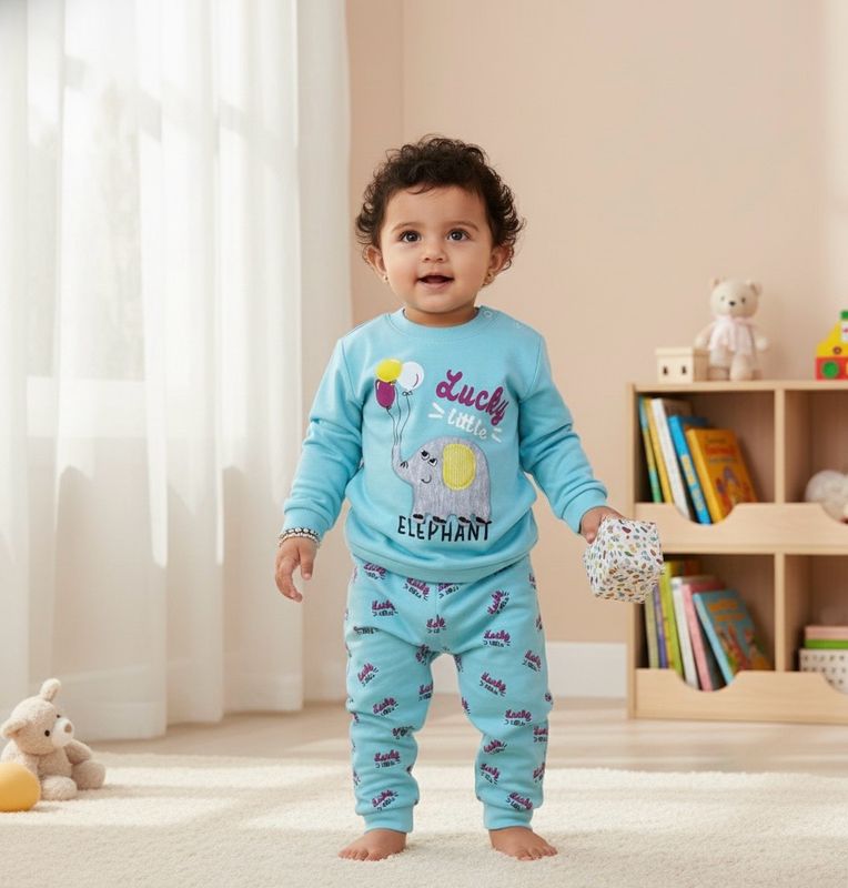 ملابس أطفال أشهر شتوية روعة