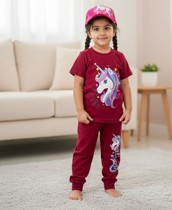 طقم صيفي رووعة من قطعتين قميص وبنطلون وكاب اختياري