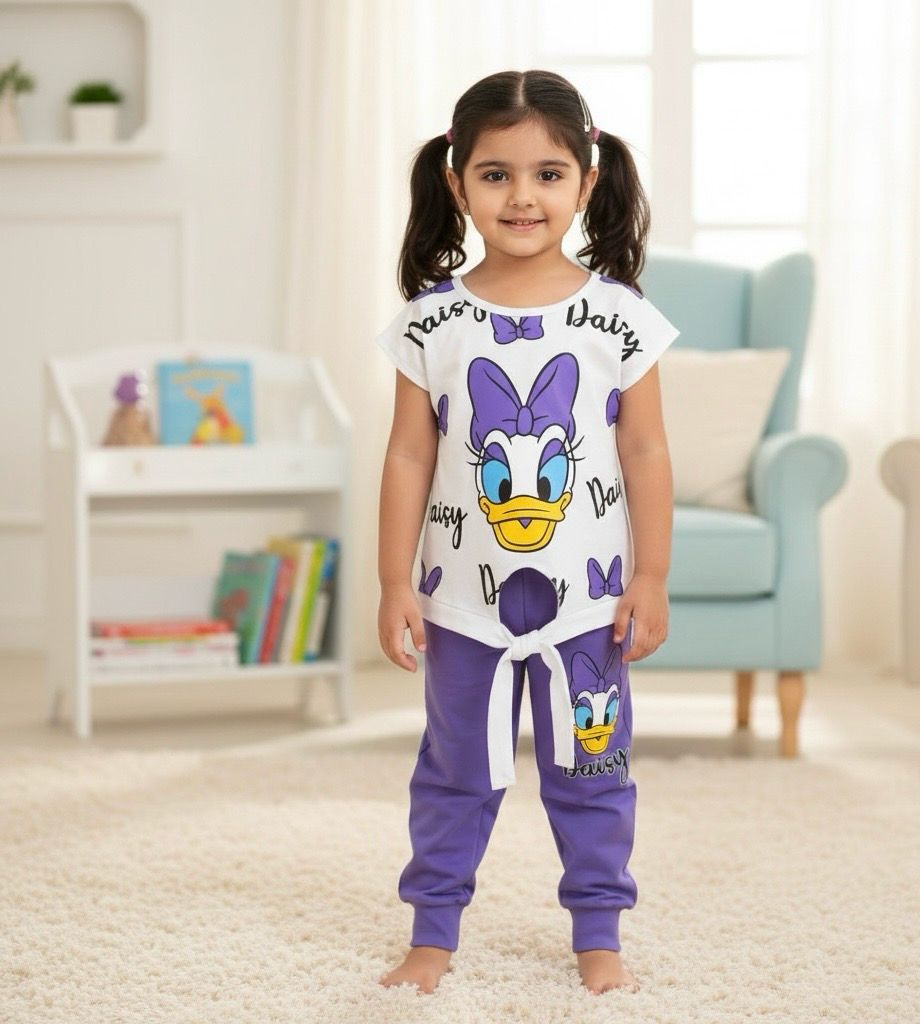 طقم بنات رووعة من قطعتين ماركة