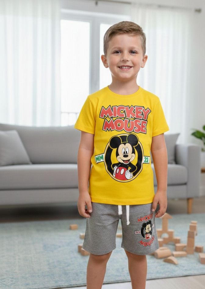 طقم ماركة روعة من ٢ قطع قميص وشوت وكاب اختياري