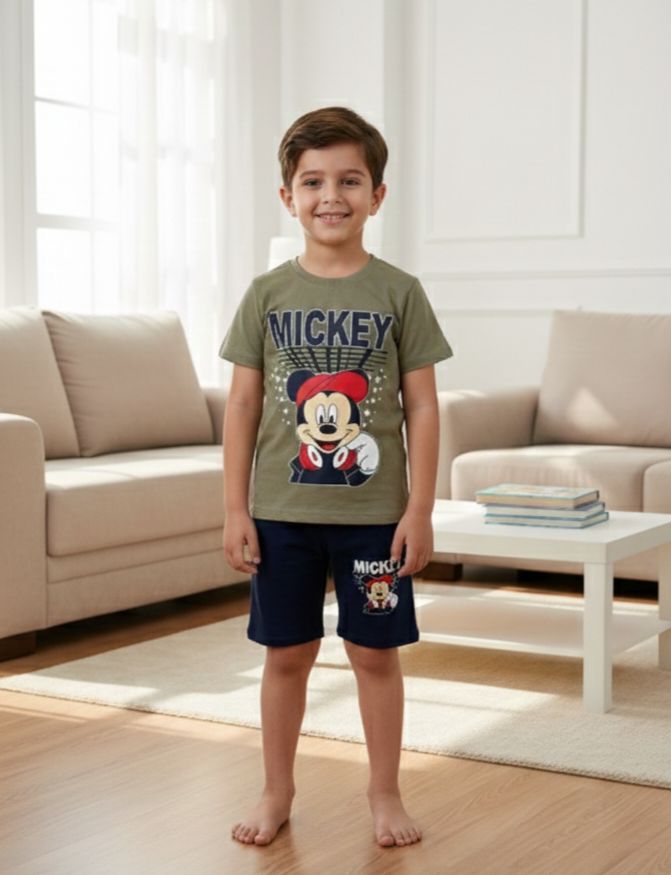 طقم أولاد من ٢ قطع رووعة