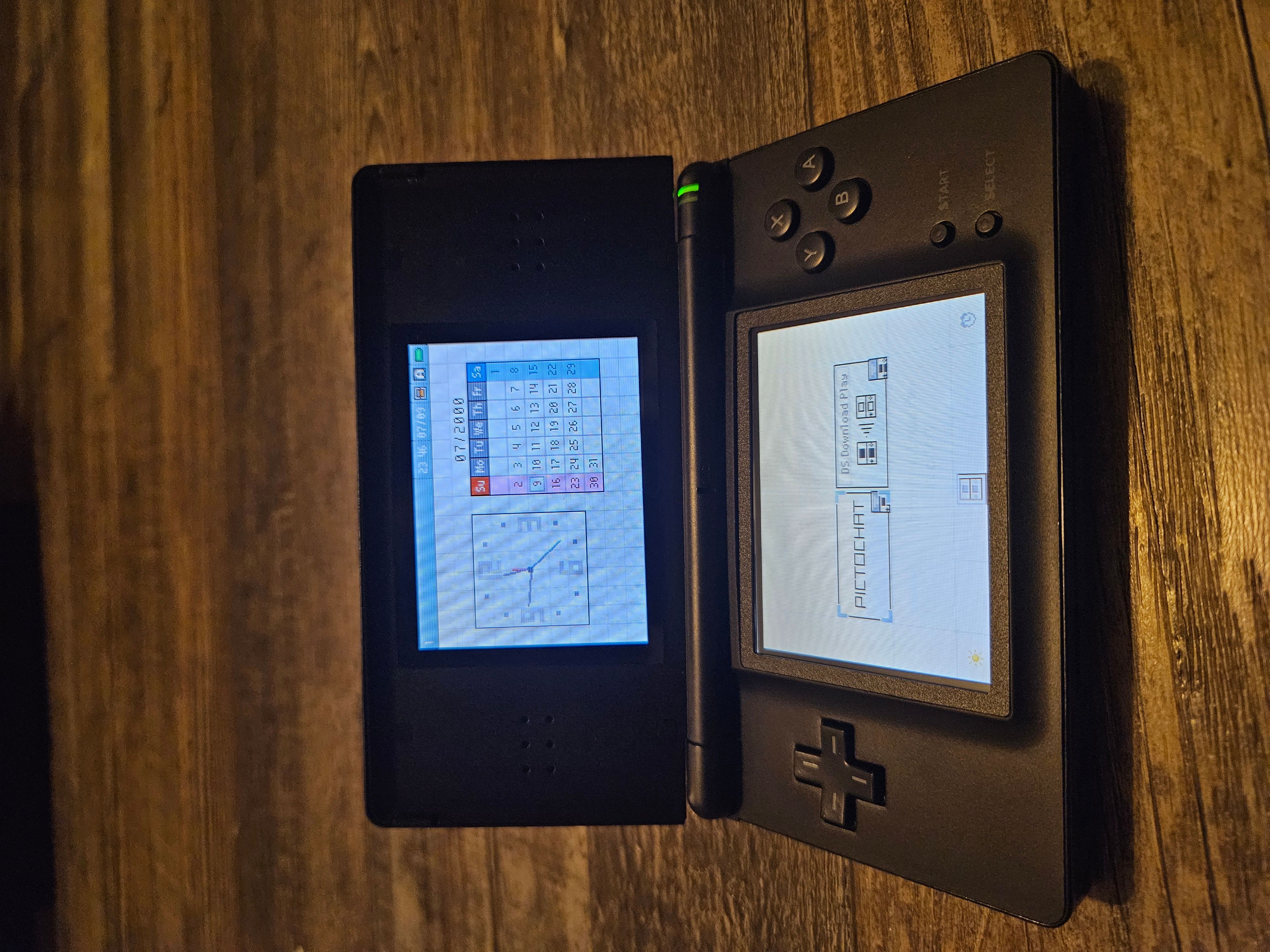 Nintendo DS Lite Console 26