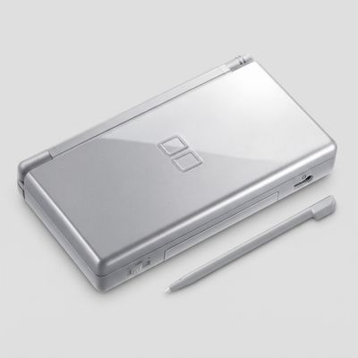 Nintendo DS Lite Console — Silver (DS) — photo 2 of 11