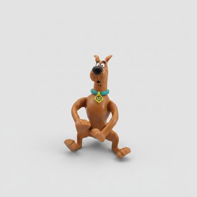 Hanna-Barbera Scooby figure facing forward 