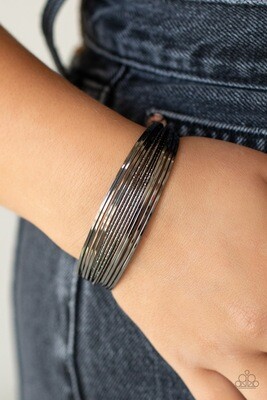 This-Girl-Is-On-Wire-Black Bracelet